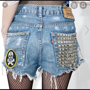 Hazmat design studded shorts